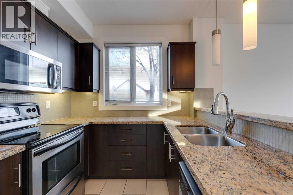 Apartment for Sale in 101, 320 12 Avenue NE|Calgary, Alberta T2E1A4 2