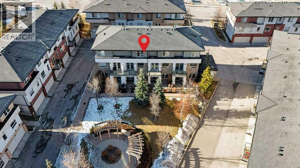 Row / Townhouse for Sale in 14 Aspen Hills Terrace SW|Calgary, Alberta T3H0P3 2