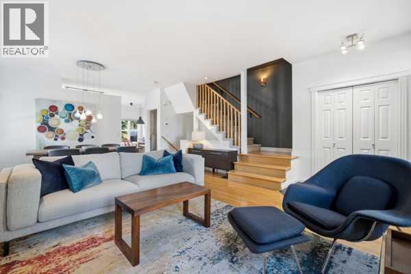 Row / Townhouse for Sale in 2405 Sorrel Mews SW|Calgary, Alberta T2T6G5 4