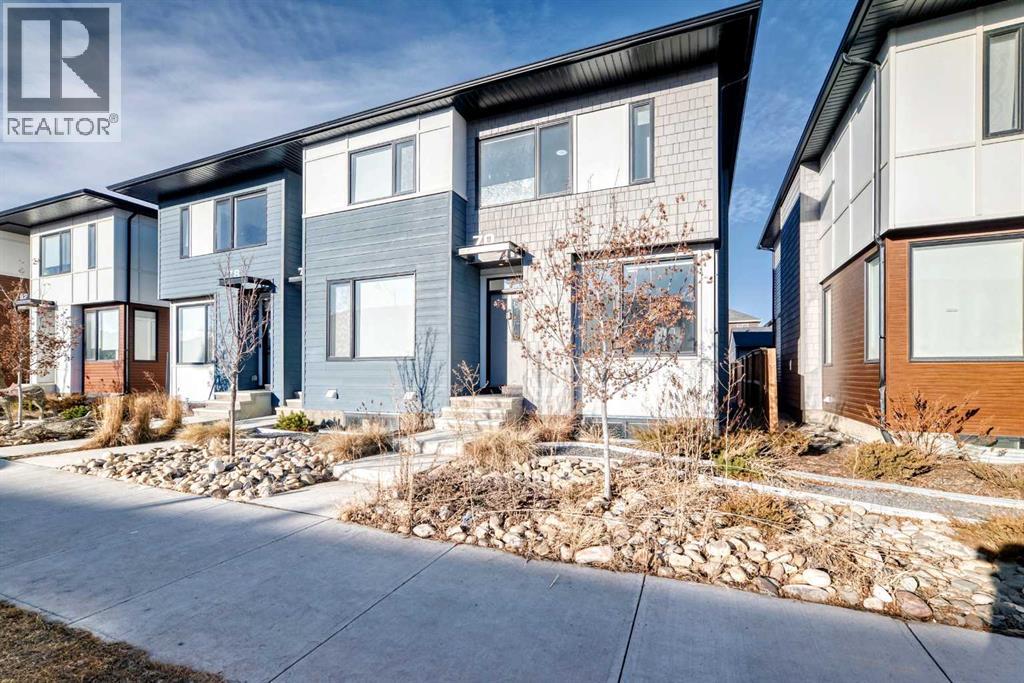 Row / Townhouse for Sale in 70 Homestead Boulevard NE|Calgary, Alberta T3J2H1 2