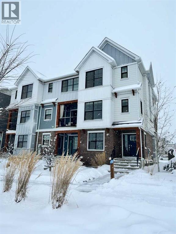 Row / Townhouse for Sale in 210 Alpine Avenue SW|Calgary, Alberta T2Y0R8 3