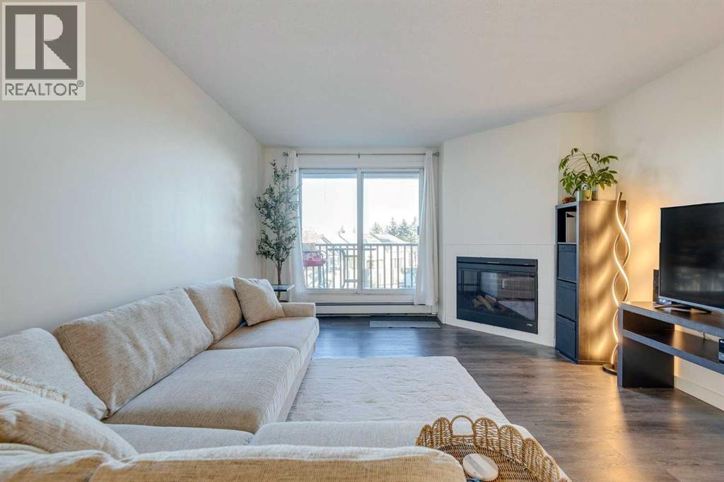 Apartment for Sale in 724, 6400 Coach Hill Road SW|Calgary, Alberta T3H1B8 4