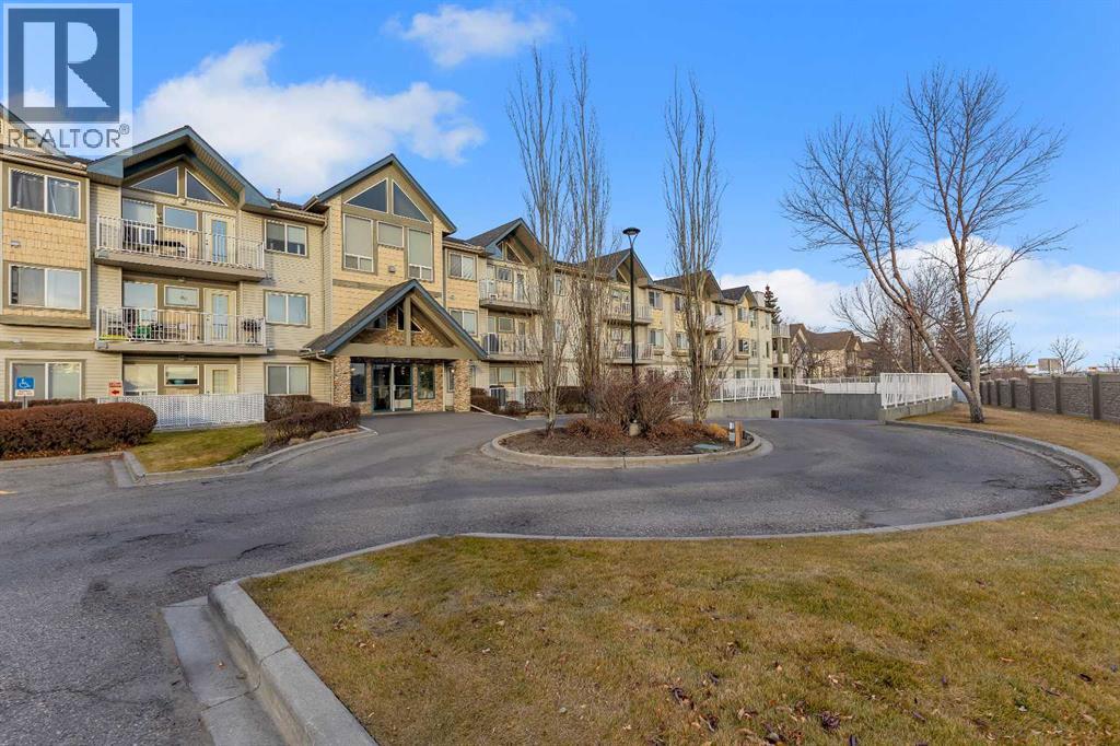 Apartment for Sale in 313, 7 Harvest Gold Manor NE|Calgary, Alberta T3K4Y3 2