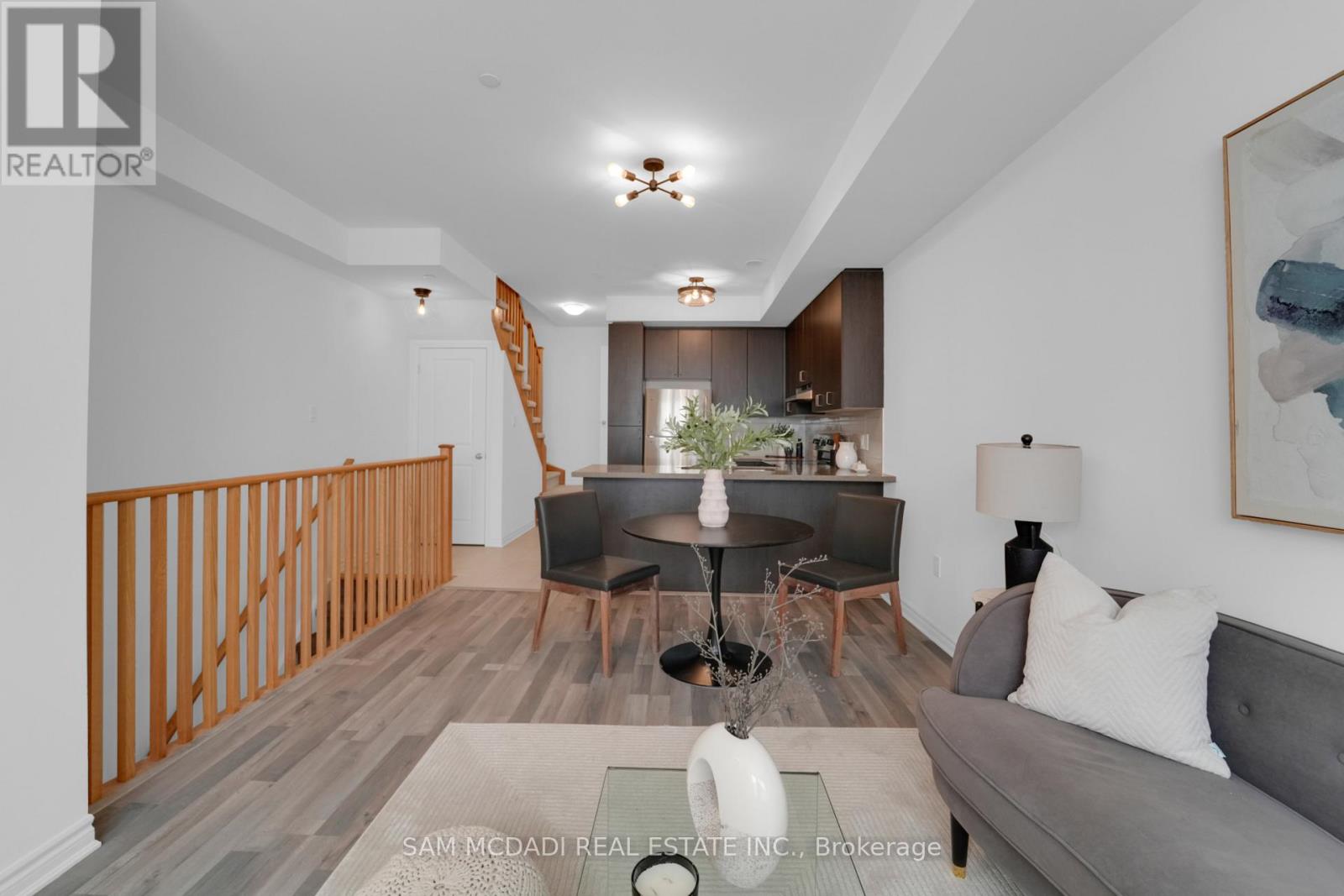 Row / Townhouse for Sale in 14 - 1150 STROUD LANE|Mississauga (Clarkson), Ontario L5J1L4 2