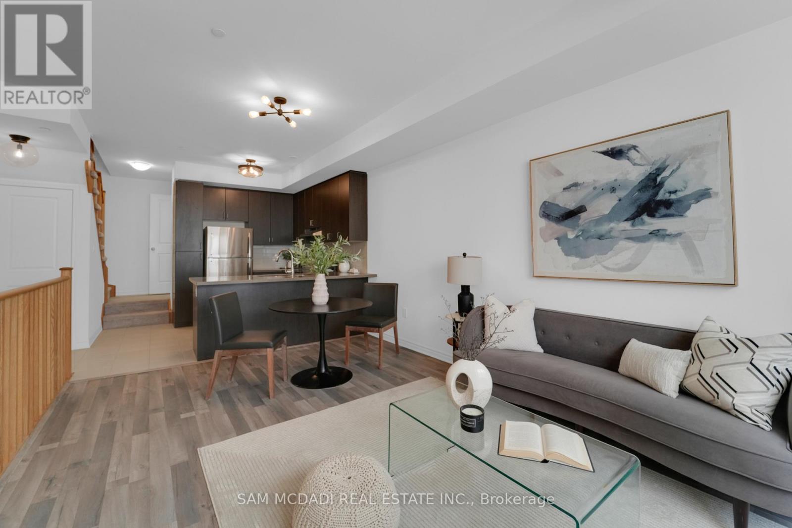 Row / Townhouse for Sale in 14 - 1150 STROUD LANE|Mississauga (Clarkson), Ontario L5J1L4 3