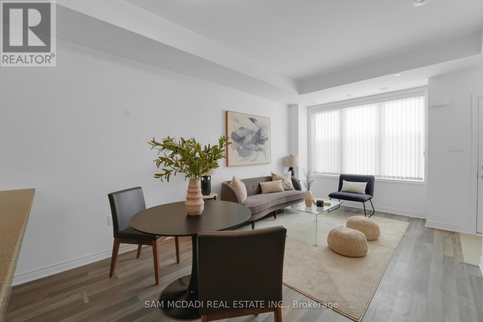 Row / Townhouse for Sale in 14 - 1150 STROUD LANE|Mississauga (Clarkson), Ontario L5J1L4 4