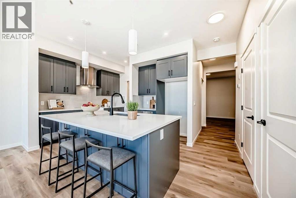 House for Sale in 91 Bartlett Crescent SE|Calgary, Alberta T3S0P6 2