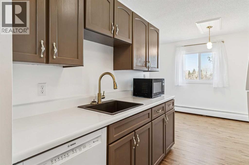 Apartment for Sale in 54, 366 94 Avenue SE|Calgary, Alberta T2J5P1 4