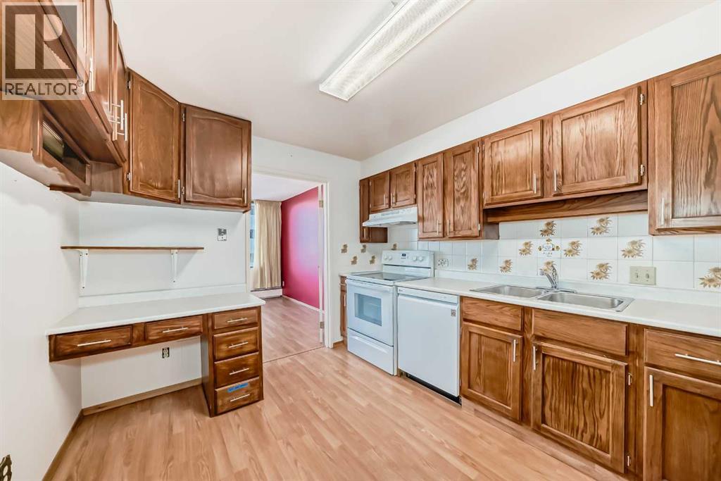 Apartment for Sale in 607, 330 26 Avenue SW|Calgary, Alberta T2S2T3 3