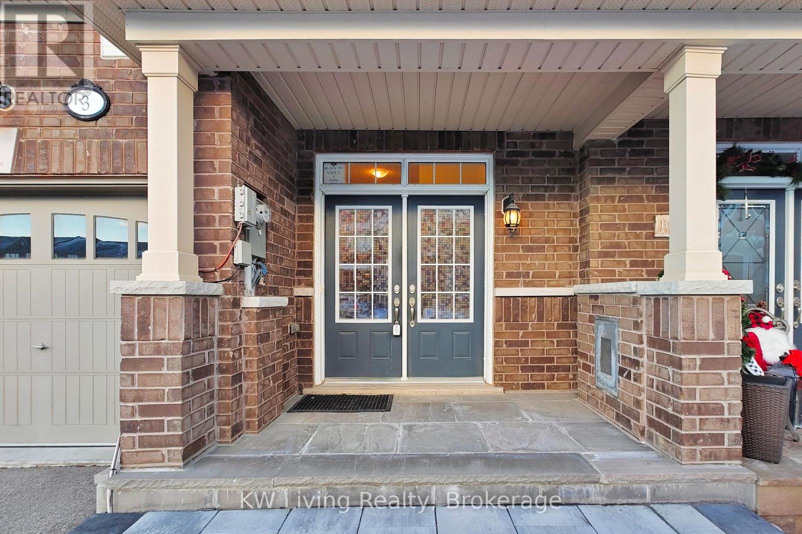 Row / Townhouse for Sale in 3 PERDITA ROAD|Brampton (Bram West), Ontario L6Y6B1 3