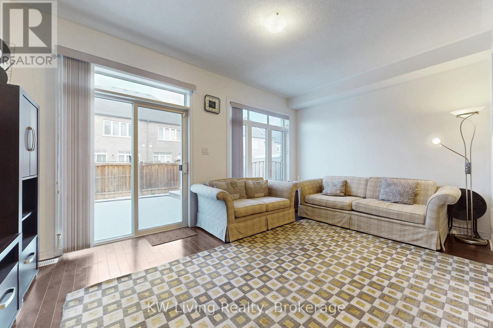 Row / Townhouse for Sale in 3 PERDITA ROAD|Brampton (Bram West), Ontario L6Y6B1 4