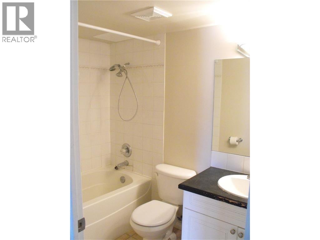 Apartment for Sale in 104, 1143 37 Street SW|Calgary, Alberta T2P2S5 2