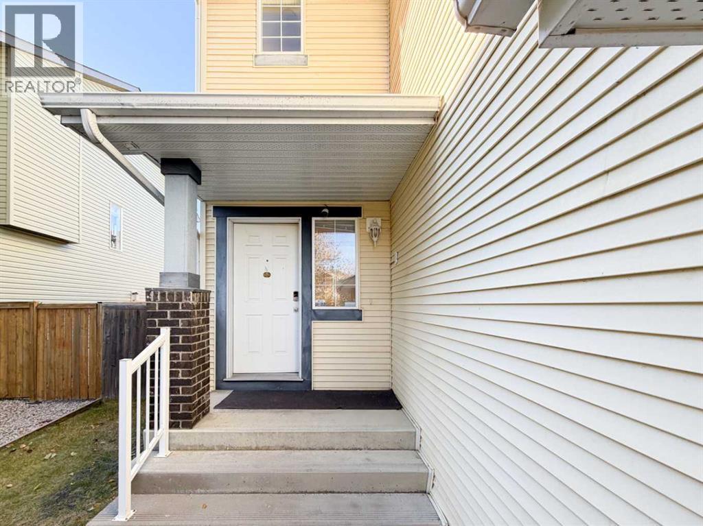 House for Sale in 21 Panamount Hill NW|Calgary, Alberta T3K5R8 2