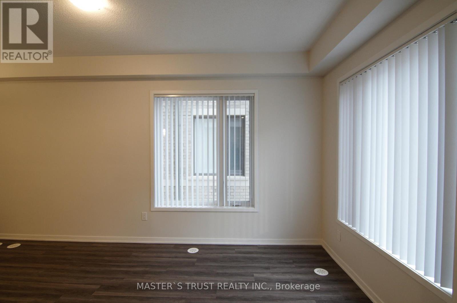 Row / Townhouse for Sale in 200 - 10 LLOYED JANES LANE|Toronto (New Toronto), Ontario M8V0J6 2