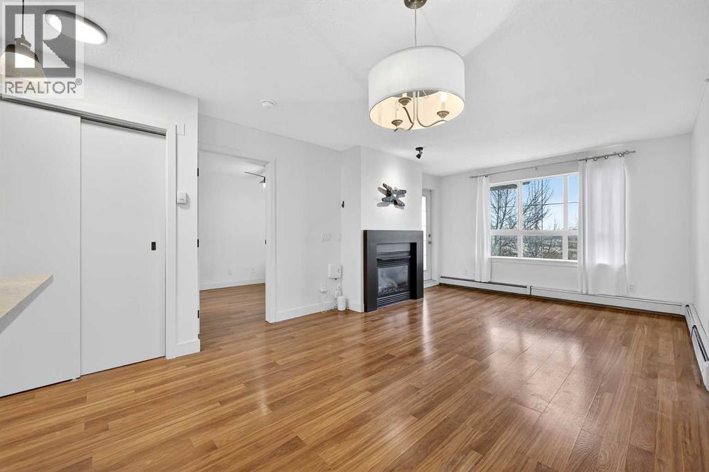 Apartment for Sale in 406, 35 Richard Court SW|Calgary, Alberta T3E7N9 5