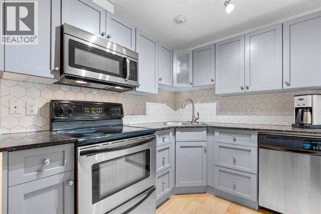 Apartment for Sale in 103, 728 3 Avenue NW|Calgary, Alberta T2N0J1 3