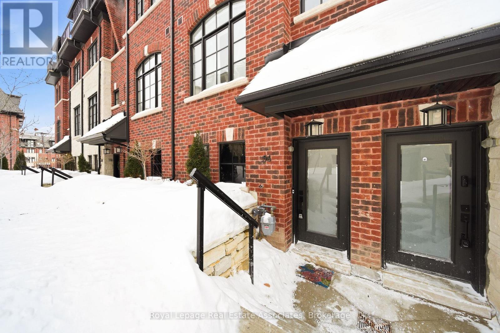 Row / Townhouse for Sale in 56 - 30 LUNAR CRESCENT|Mississauga (Streetsville), Ontario L5M2R5 3