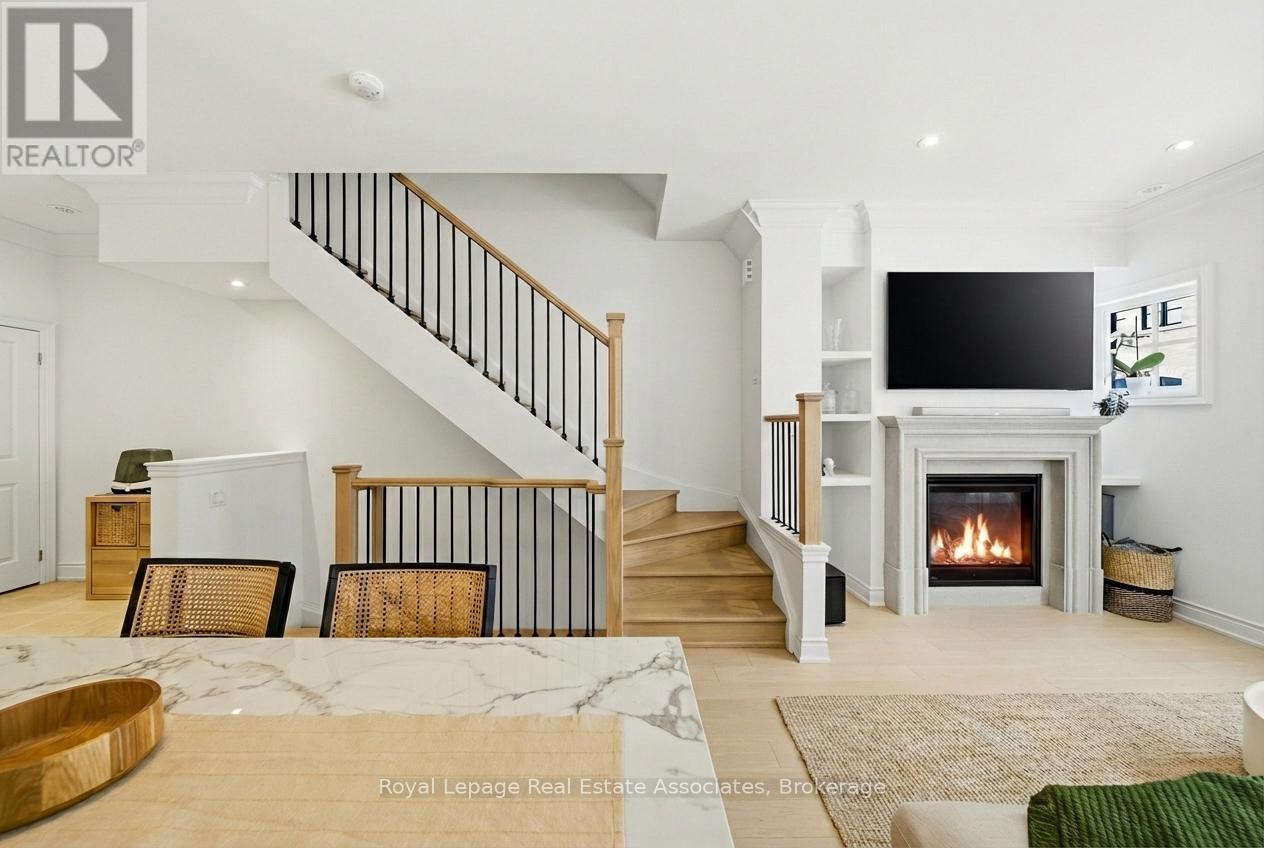 Row / Townhouse for Sale in 56 - 30 LUNAR CRESCENT|Mississauga (Streetsville), Ontario L5M2R5 5