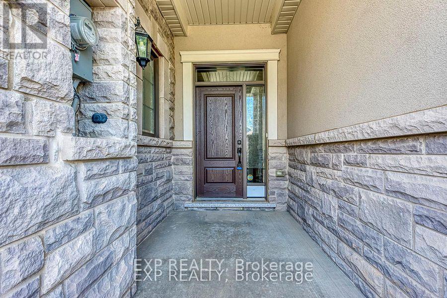 Row / Townhouse for Sale in 18 - 3129 RIVERPATH COMMON|Oakville (GO Glenorchy), Ontario L6M1P6 5