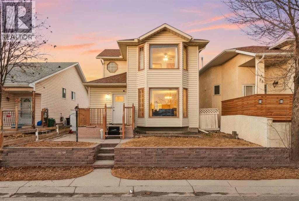 House for Sale in 24 LAGUNA Close NE|Calgary, Alberta T1Y6V1 2