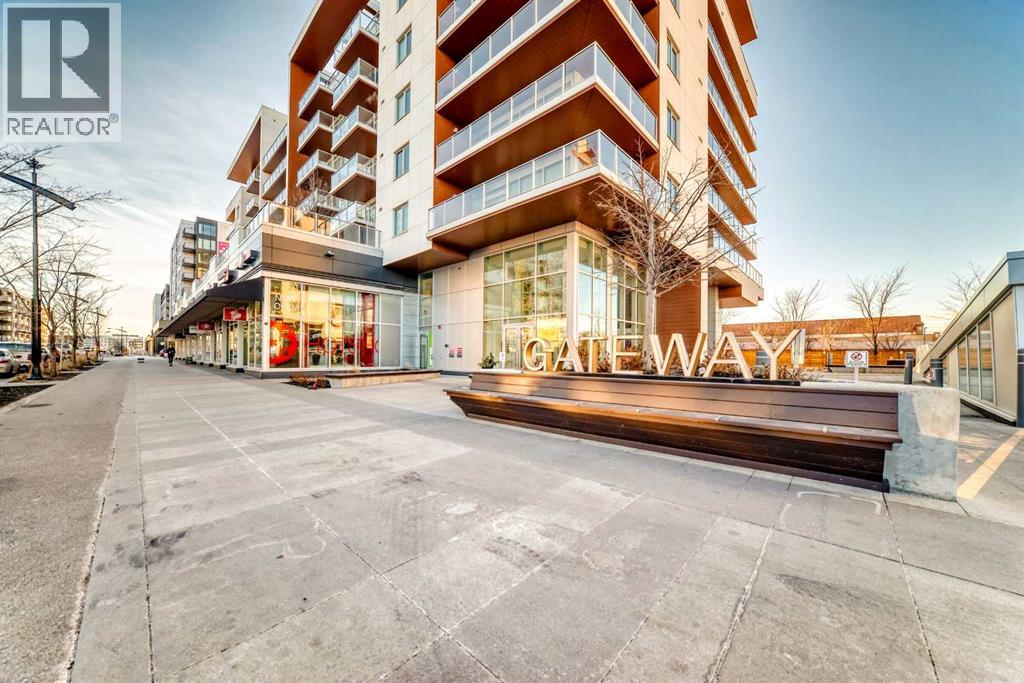 Apartment for Sale in 304, 8445 Broadcast Avenue SW|Calgary, Alberta t3h6b6 3