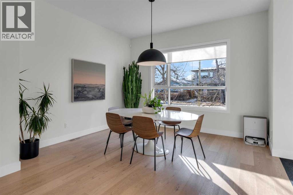 Duplex for Sale in 606 9 Avenue NE|Calgary, Alberta T2E0W3 3