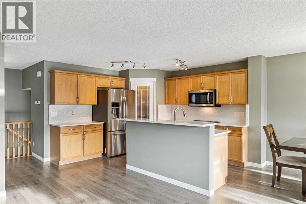 House for Sale in 460 Silverado Plains Circle SW|Calgary, Alberta T2X0H3 3