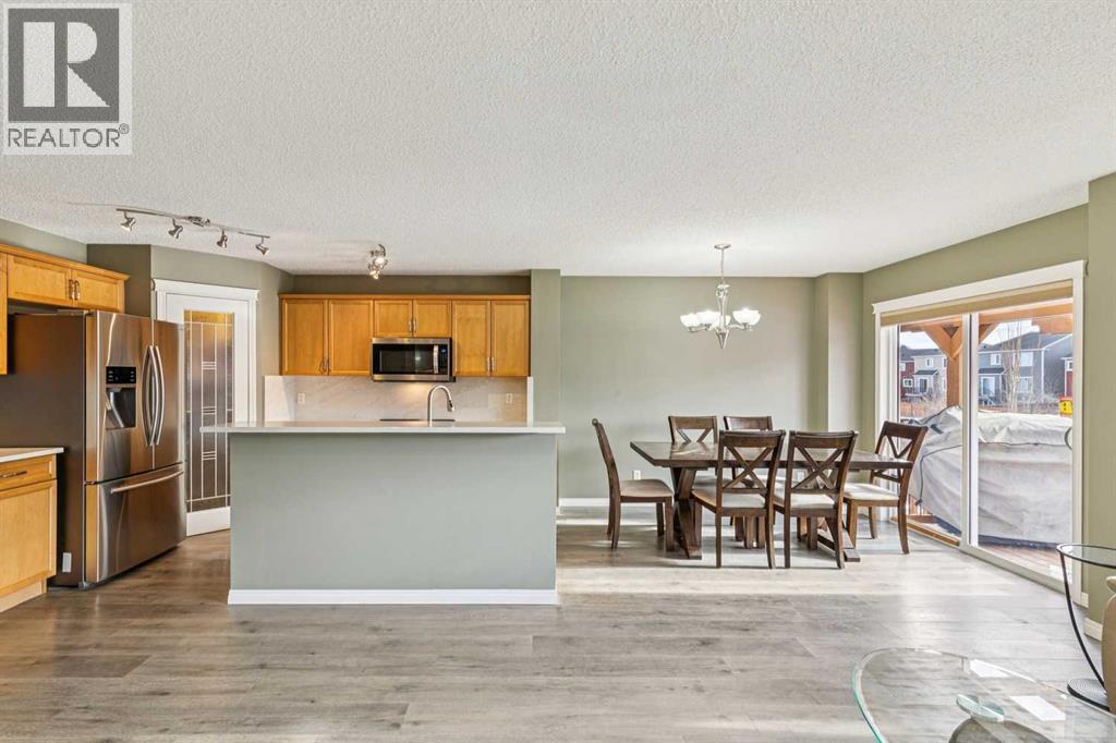 House for Sale in 460 Silverado Plains Circle SW|Calgary, Alberta T2X0H3 5