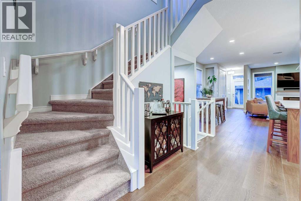 Duplex for Sale in 2636 31 Street SW|Calgary, Alberta T3E2N7 5