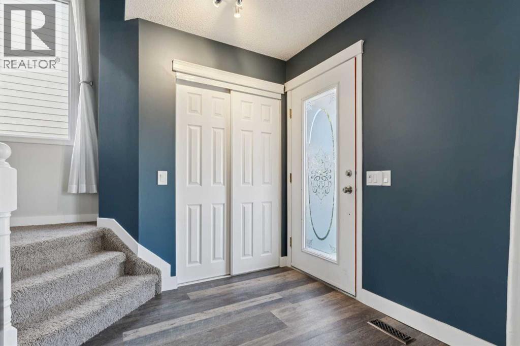 House for Sale in 117 Tuscany Drive NW|Calgary, Alberta T3L2C3 2