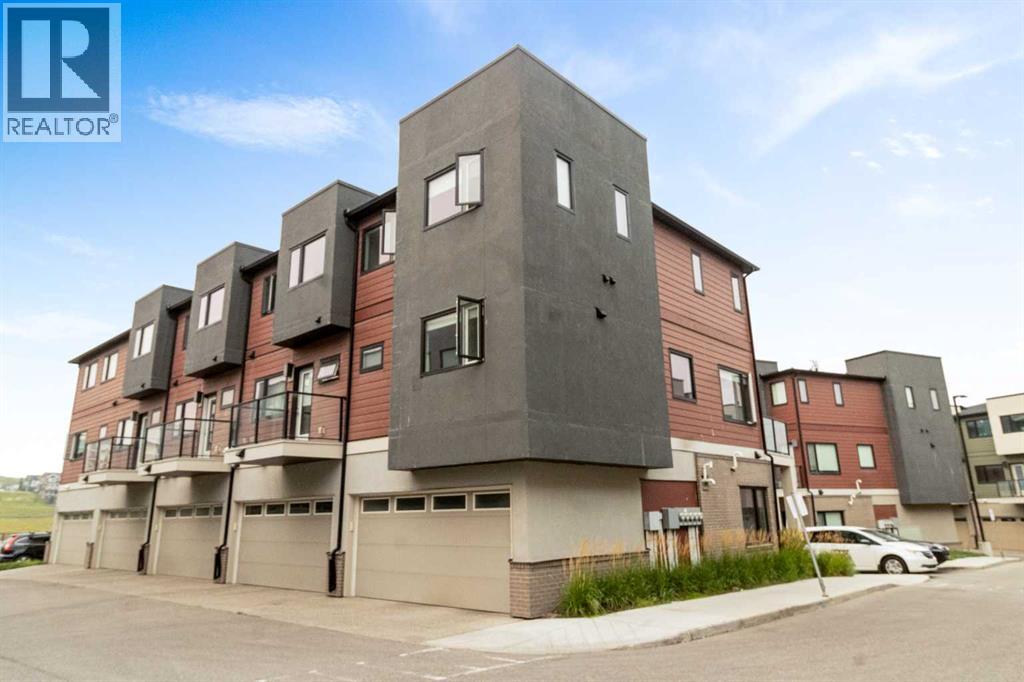 Row / Townhouse for Sale in 601, 218 Sherwood Square NW|Calgary, Alberta T3R0Y2 3