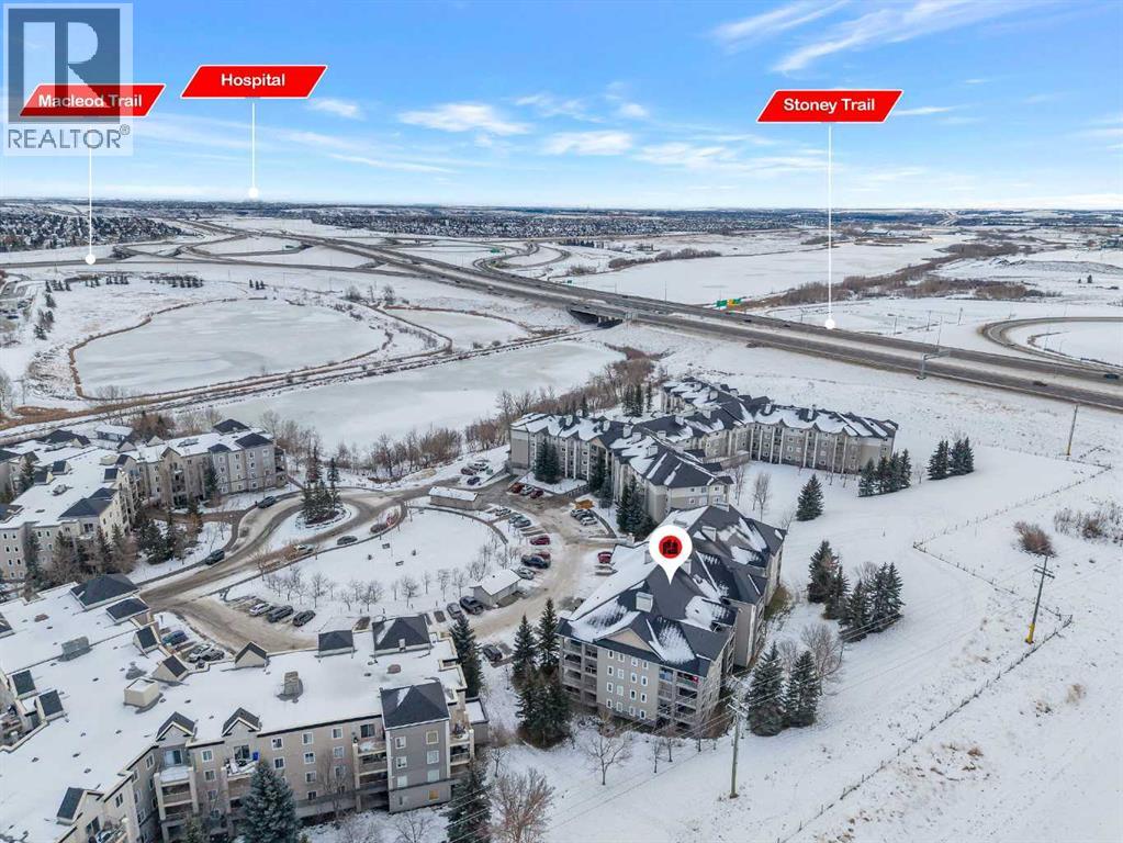 Apartment for Sale in 106, 5500 Somervale Court SW|Calgary, Alberta T2Y4L9 5