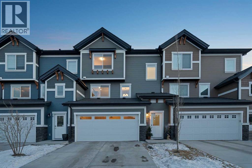 Row / Townhouse for Sale in 78 Nolan Hill Heights NW|Calgary, Alberta T3R0S5 2