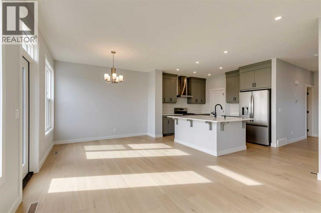 House for Sale in 31 Creekstone Green SW|Calgary, Alberta T2X6H6 5