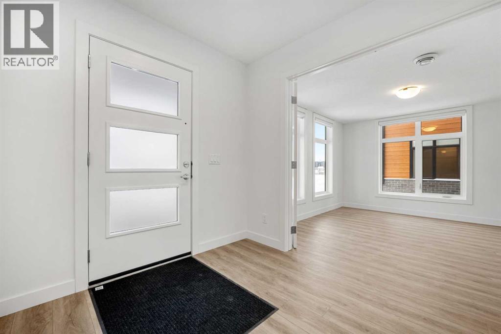 Row / Townhouse for Sale in 8323 8 Avenue SW|Calgary, Alberta T3H6M8 3