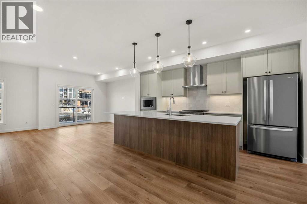 Row / Townhouse for Sale in 8341 8 Avenue SW|Calgary, Alberta T3H6M8 3