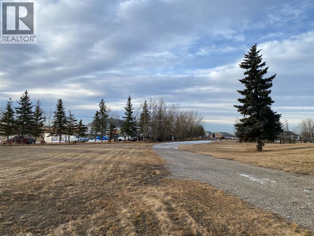 House for Sale in 283210A Township Road 244B|Conrich, Alberta T2M4L5 2