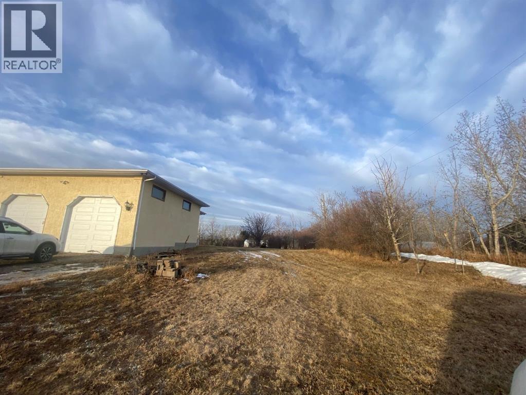 House for Sale in 283210A Township Road 244B|Conrich, Alberta T2M4L5 4