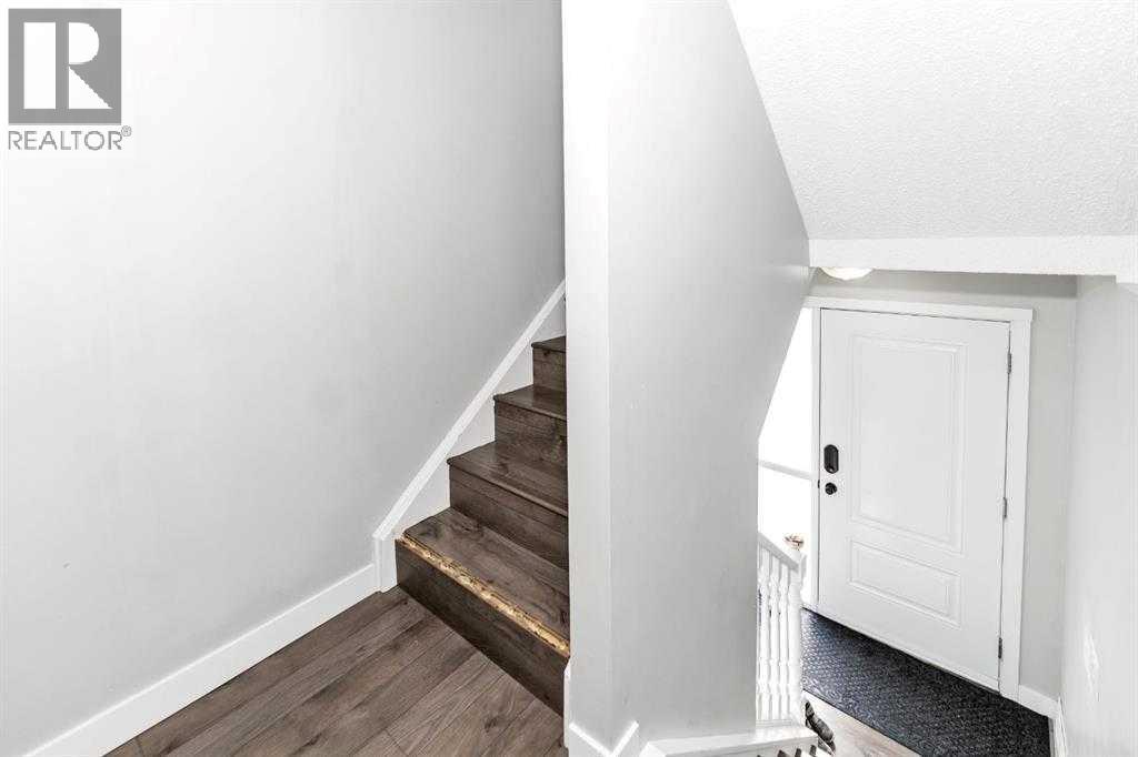 Row / Townhouse for Sale in 151, 6915 Ranchview Drive NW|Calgary, Alberta T3G1R8 2