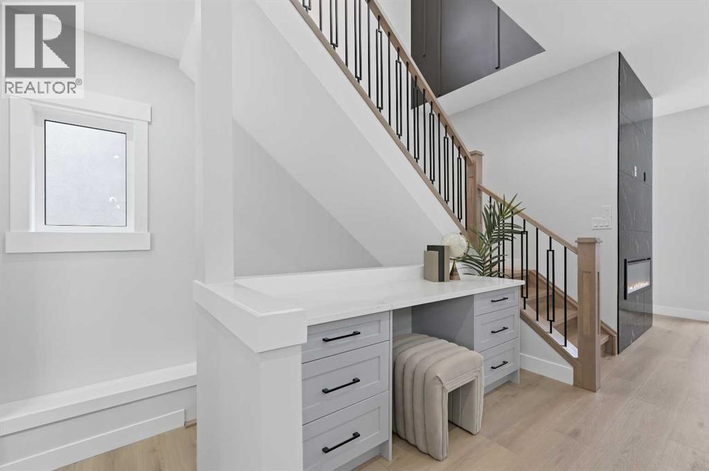 House for Sale in 107 Hartford Road NW|Calgary, Alberta T2K2A7 5