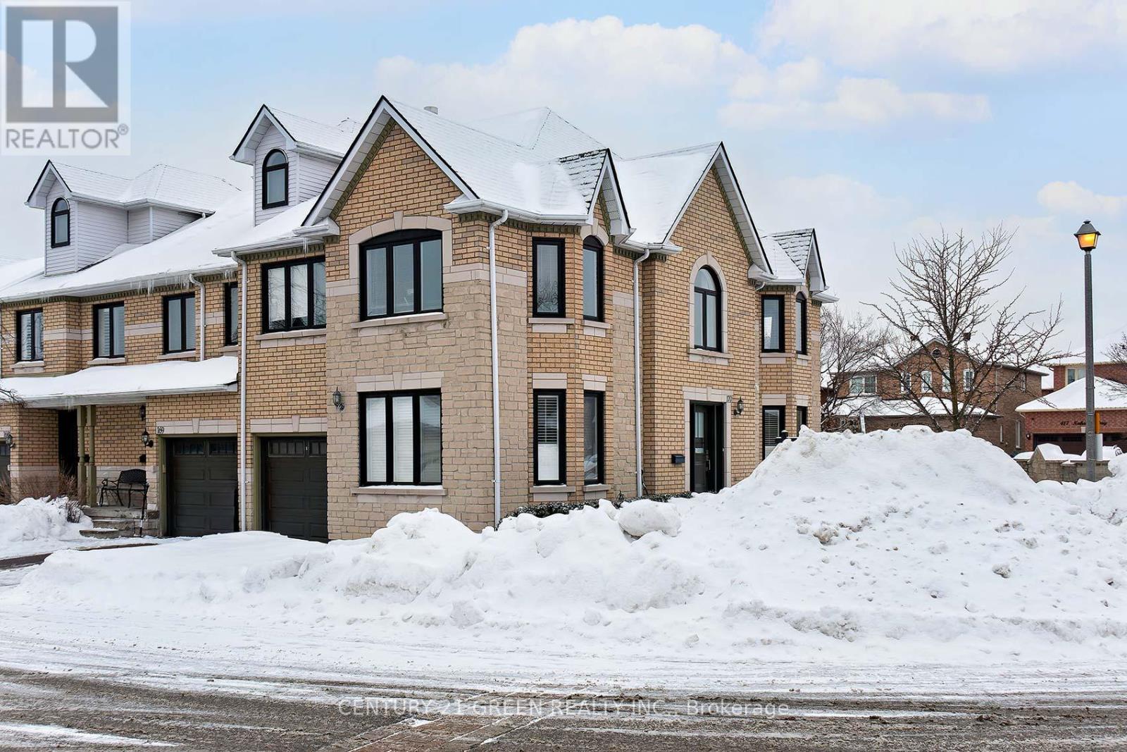 Row / Townhouse for Sale in 170 - 455 APACHE COURT|Mississauga (Hurontario), Ontario L4Z3W8 2