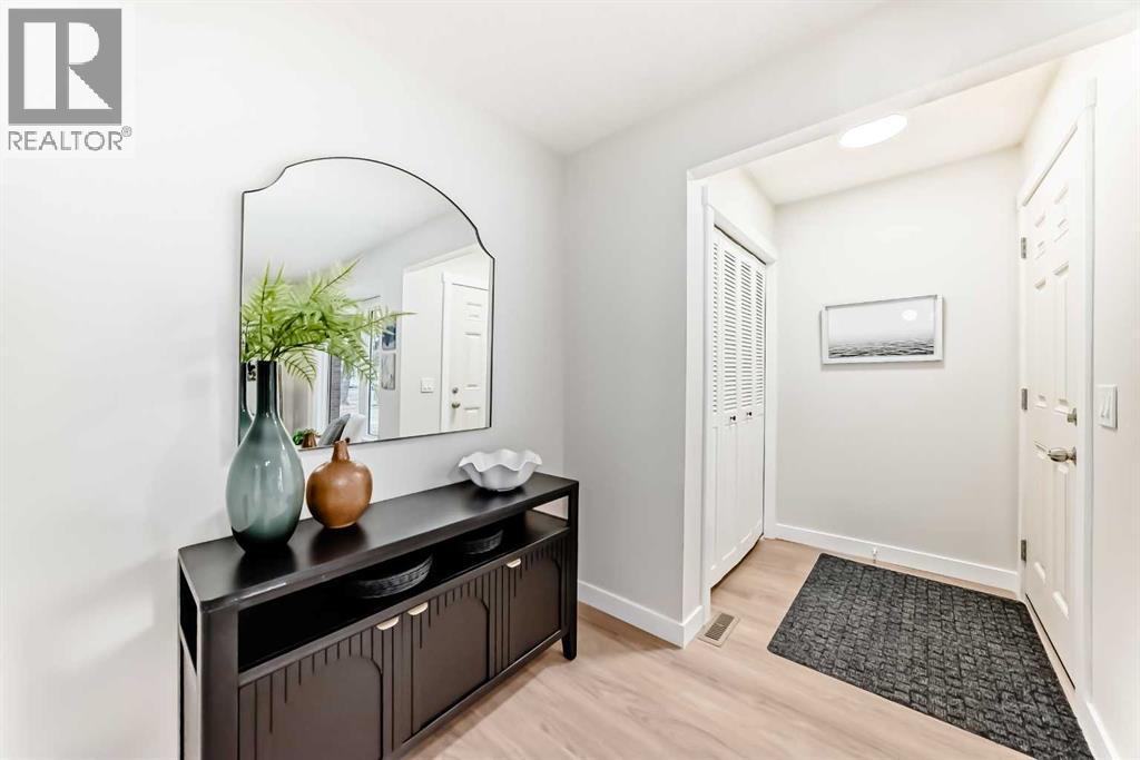 Row / Townhouse for Sale in 75, 6103 Madigan Drive NE|Calgary, Alberta T1A5K9 5