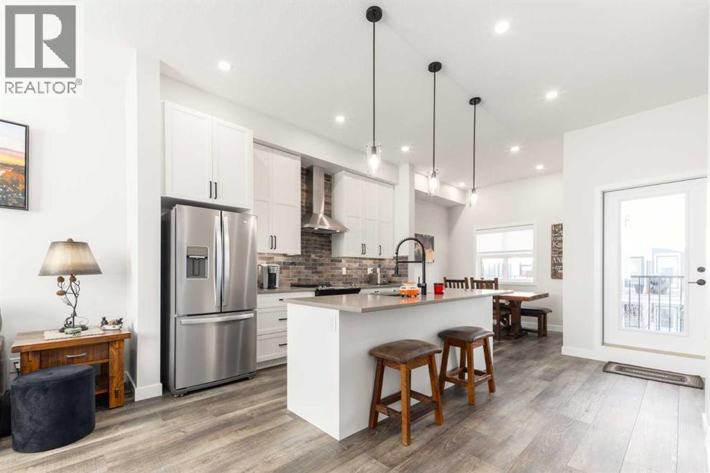 Row / Townhouse for Sale in 188 LES JARDINS Park SE|Calgary, Alberta T2C5V3