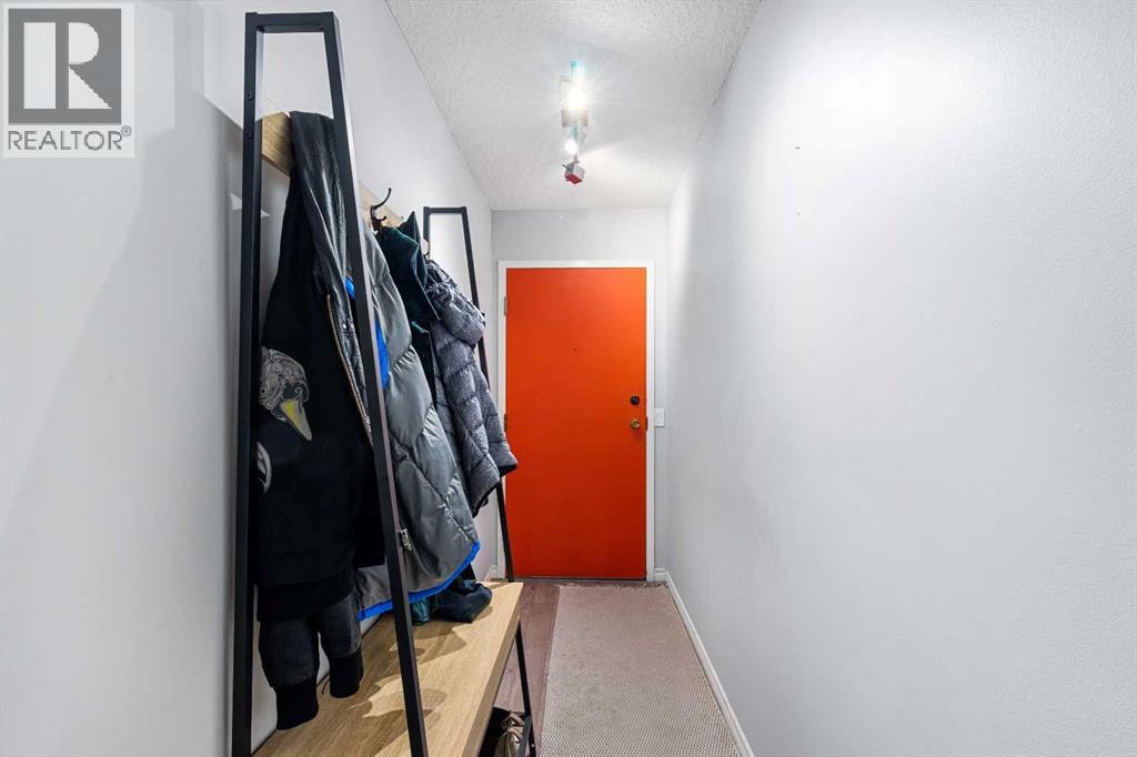 Apartment for Sale in 306, 1900 25A Street SW|Calgary, Alberta T3E1Y5 5