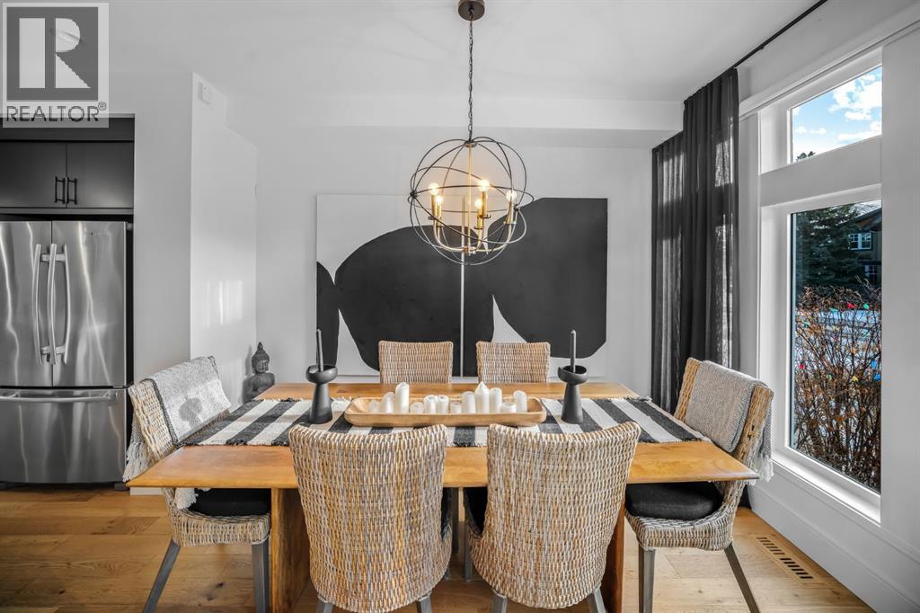 Duplex for Sale in 1910 48 Avenue SW|Calgary, Alberta T2T2T3 2