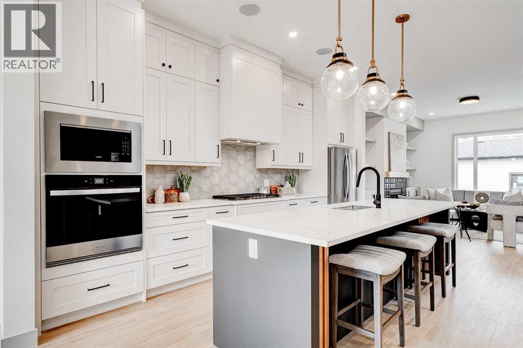 Duplex for Sale in 4615 82 Street NW|Calgary, Alberta T3B2P8 5