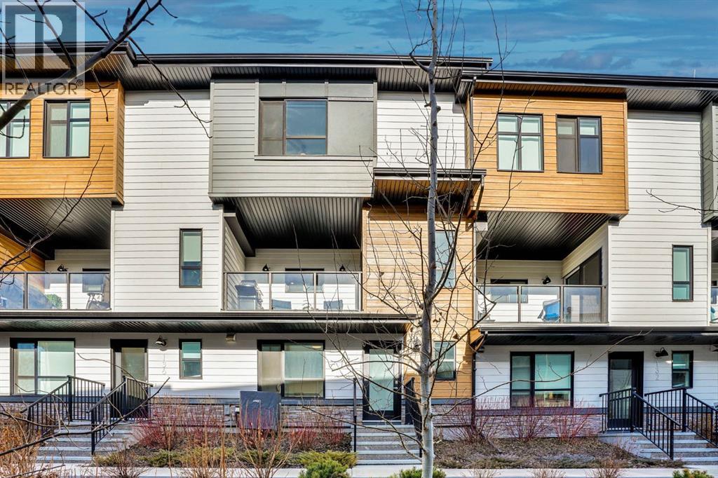 Row / Townhouse for Sale in 134, 42 Cranbrook Gardens SE|Calgary, Alberta T3M3N9 2