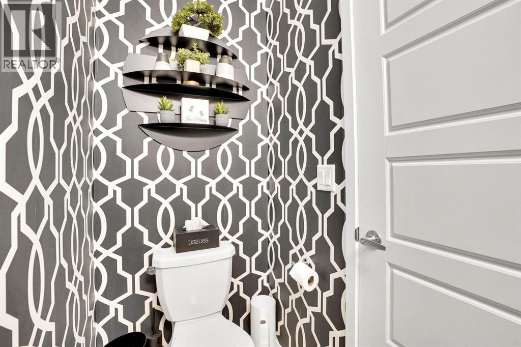 Row / Townhouse for Sale in 134, 42 Cranbrook Gardens SE|Calgary, Alberta T3M3N9 5