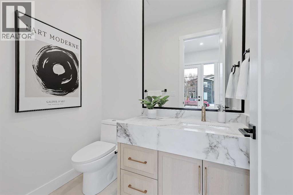 Duplex for Sale in 2809 25A Street SW|Calgary, Alberta T3E1Z5 5