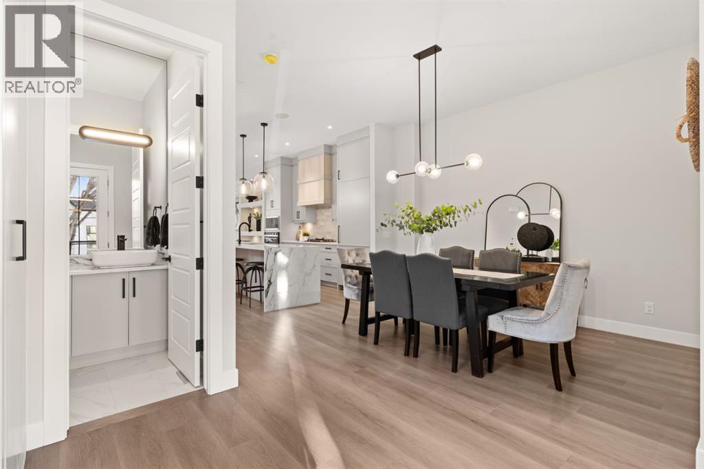 Duplex for Sale in 2528 7 Avenue NW|Calgary, Alberta T2N1A4 2